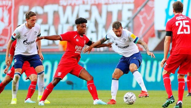 年的比赛中 年的比赛中